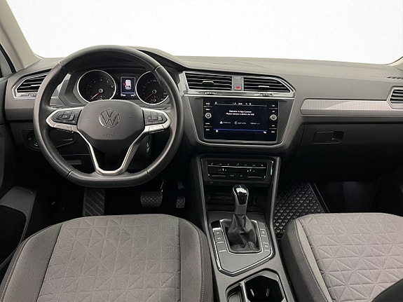 Volkswagen Tiguan 13 of 30