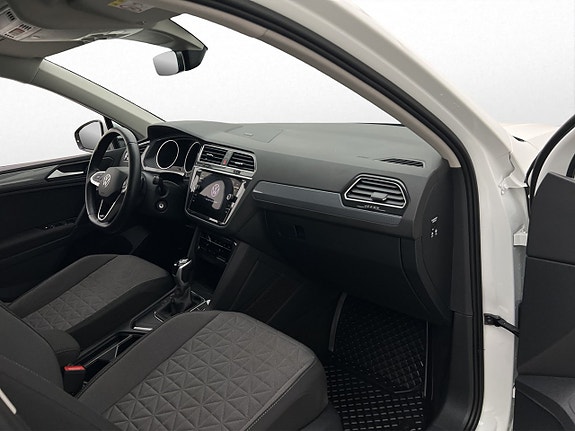 Volkswagen Tiguan 15 of 30