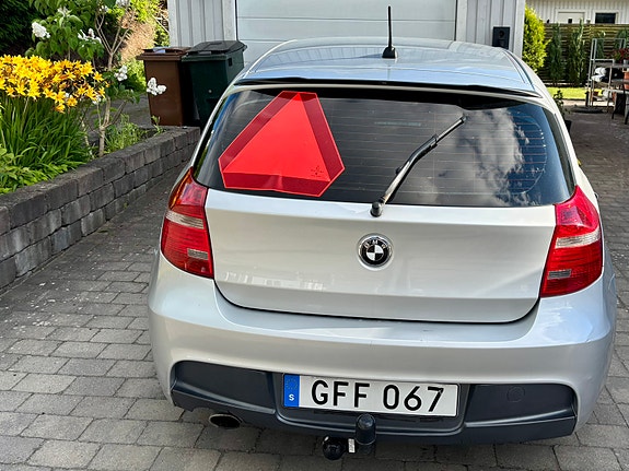 BMW 120d 2 of 8