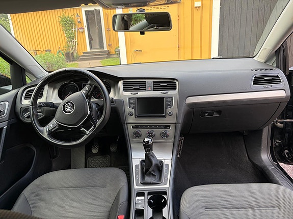 Volkswagen Golf VII 10 of 14