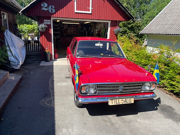 Ford Cortina 2 of 5