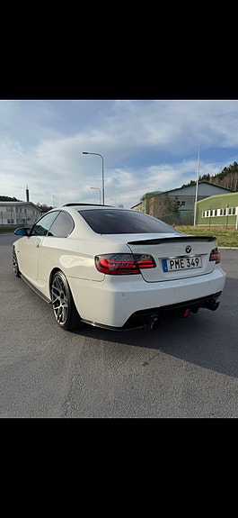 BMW 335d 2 of 5