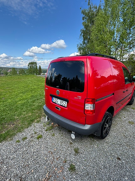 Volkswagen Caddy 2 of 5