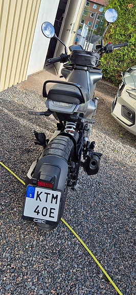 Husqvarna HUSQVARNA SVARTPILEN 401 5 of 5