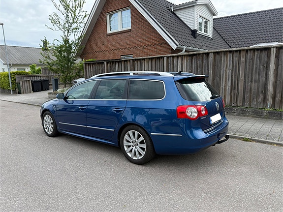Volkswagen Passat 2 of 5