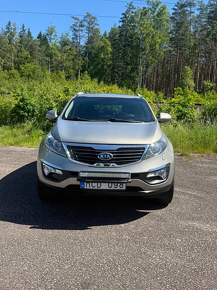 Kia Sportage 2 of 5