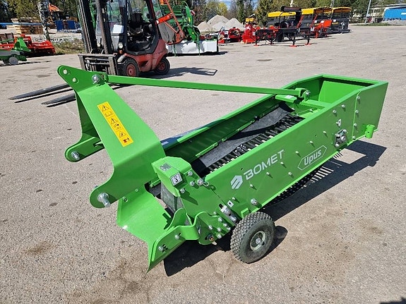 Bomet Upus Z656 2 of 6