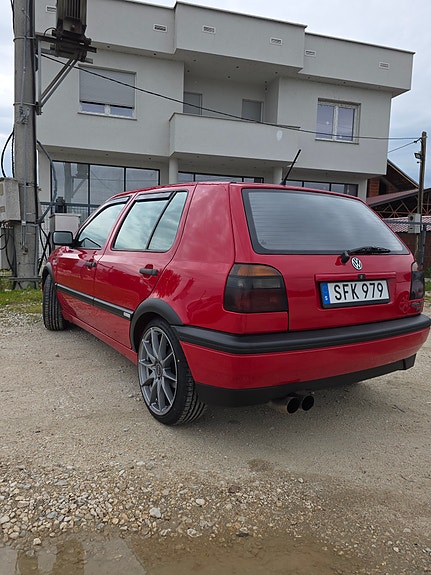 Volkswagen Golf III 4 of 5