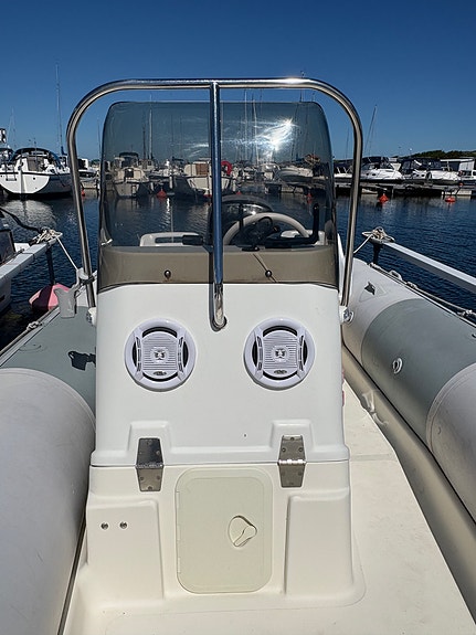 Zodiac Pro Open 550 5 of 12