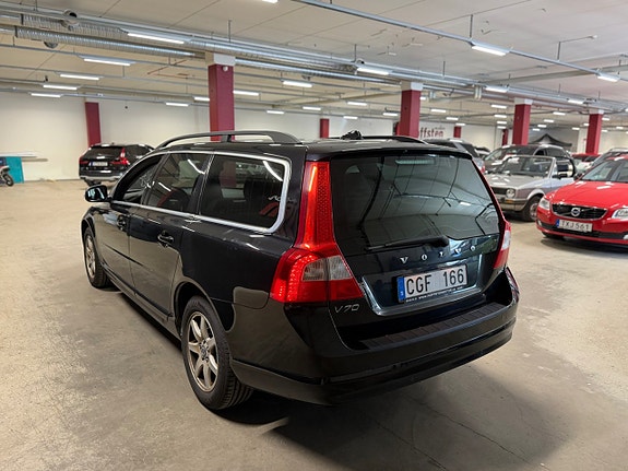 Volvo V70 7 of 21
