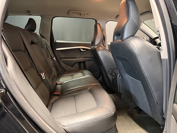 Volvo V70 10 of 21