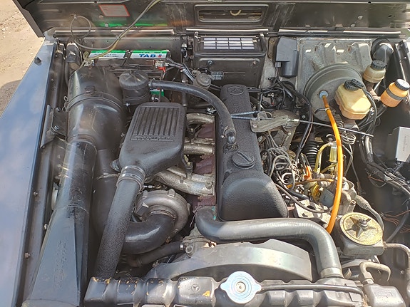 Mercedes-Benz GD300 5 of 5