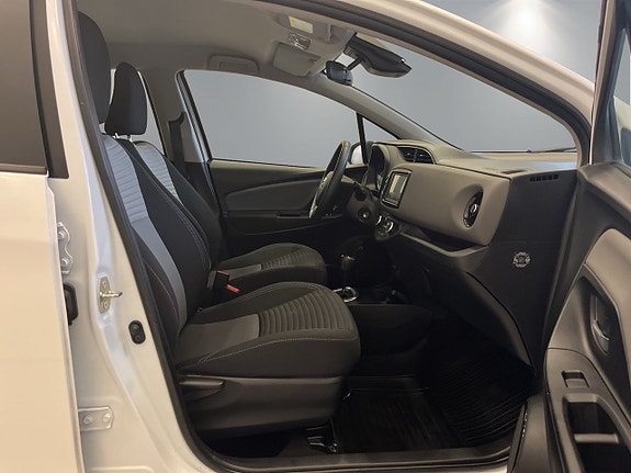 Toyota Yaris 9 of 23