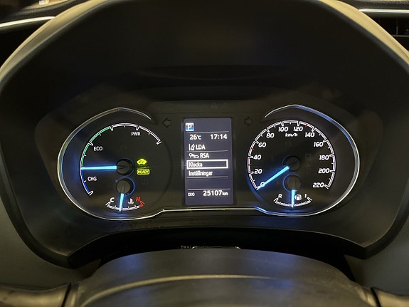 Toyota Yaris 16 of 23