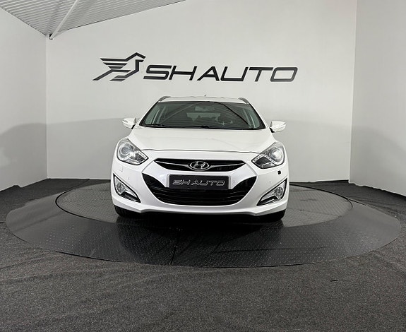 Hyundai i40 2 of 19