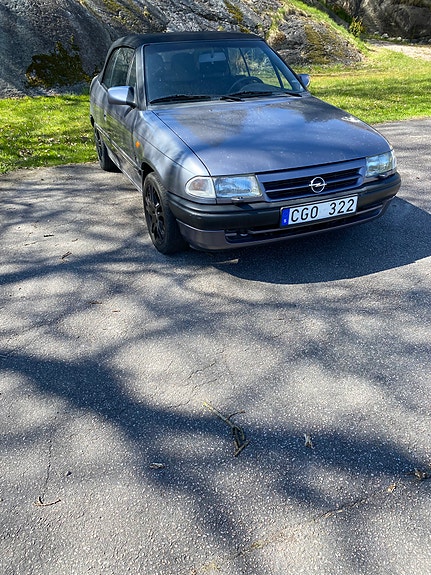 Opel Astra 12 of 12