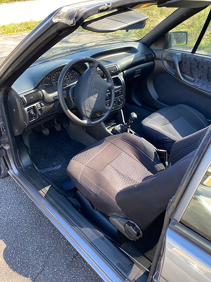 Opel Astra 4 of 5