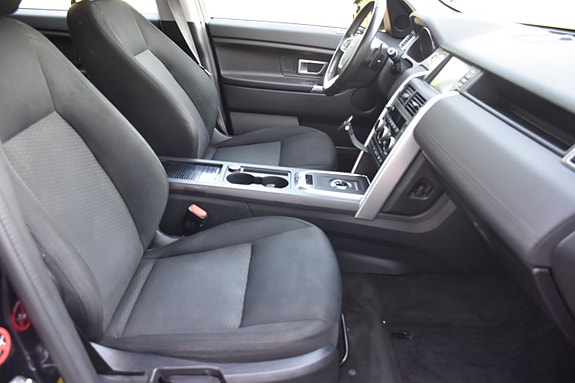 Land Rover Discovery Sport 14 of 15
