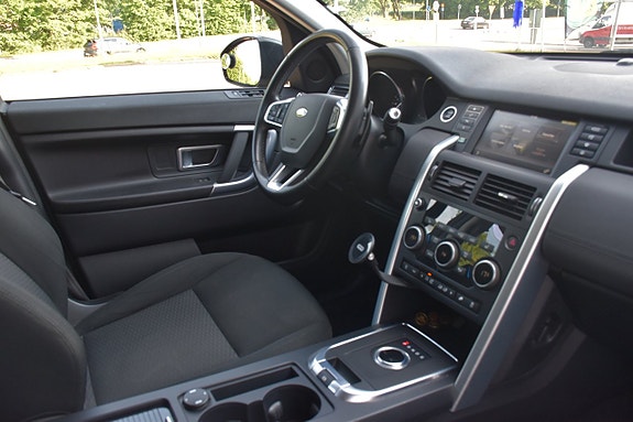 Land Rover Discovery Sport 5 of 5