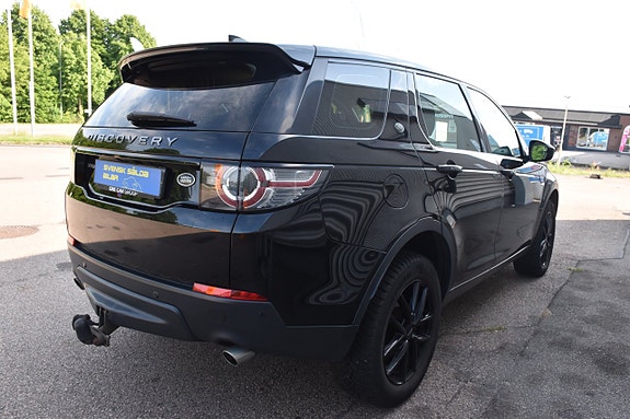 Land Rover Discovery Sport 4 of 5
