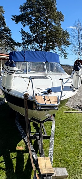 Bayliner 2352 Capri 4 of 5