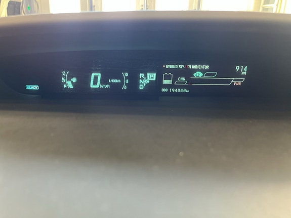 Toyota Prius Plug-in Hybrid 18 of 23
