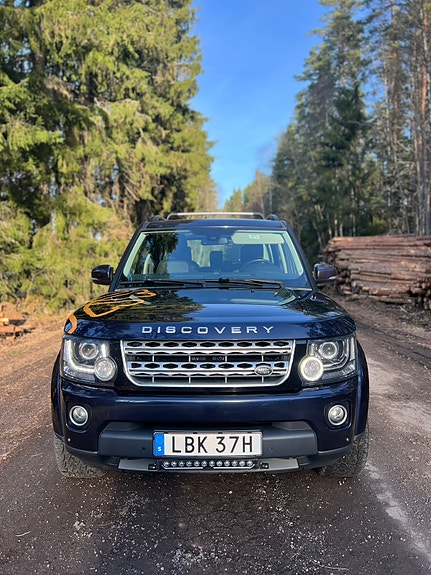 Land Rover Discovery 2 of 5