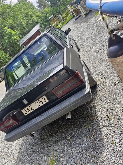 Volvo 740 3 of 10