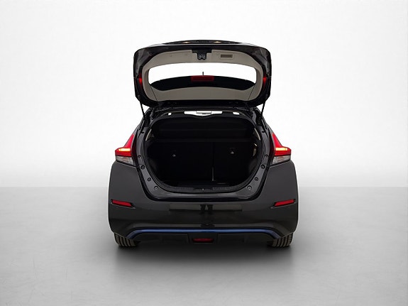 Nissan Leaf 8 of 29