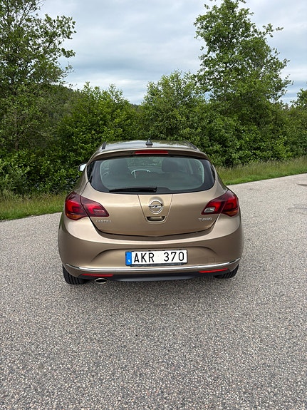 Opel Astra 4 of 5