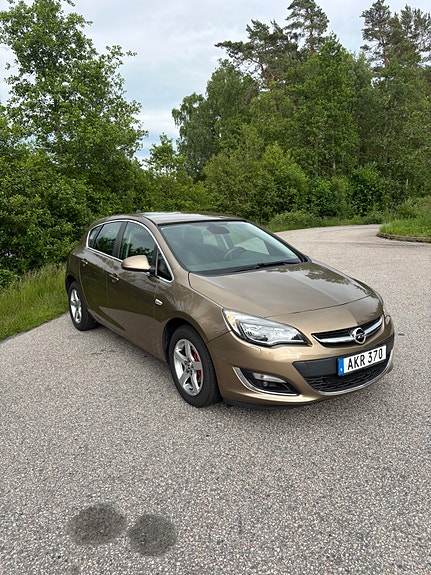 Opel Astra 3 of 5