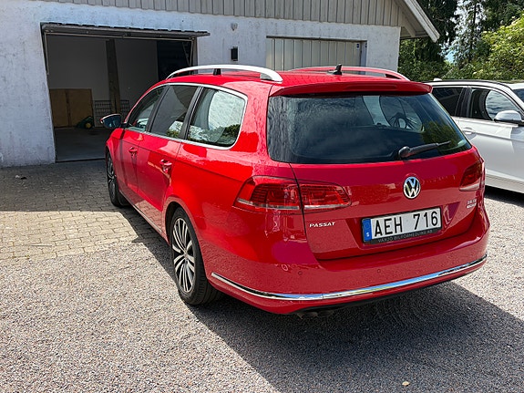 Volkswagen Passat 3 of 5