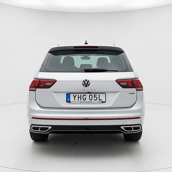 Volkswagen Tiguan 4 of 14