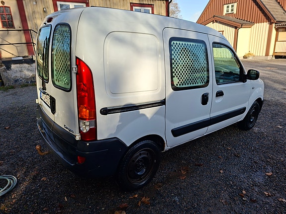 Renault Kangoo Express 3 of 5