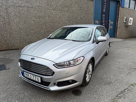 Ford Mondeo 2 of 5