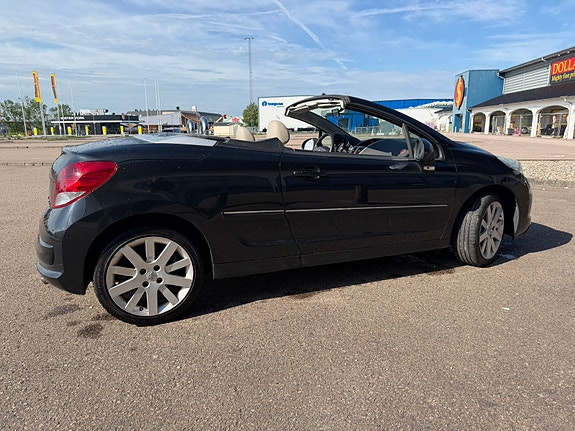 Peugeot 207 CC 3 of 5