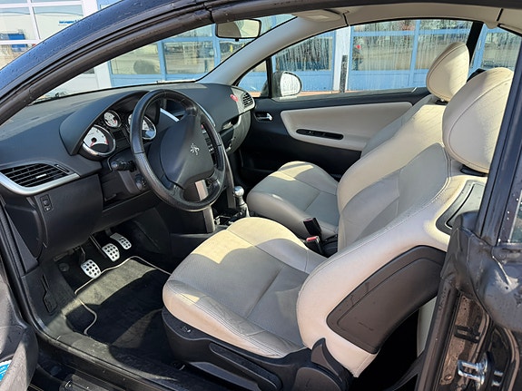 Peugeot 207 CC 5 of 5