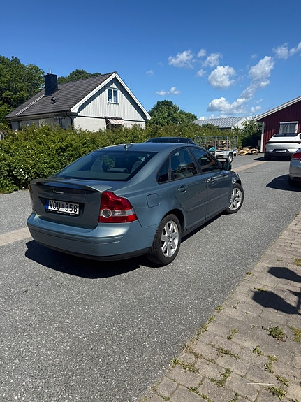 Volvo S40 4 of 5