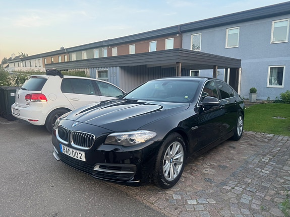 BMW 520d 2 of 5