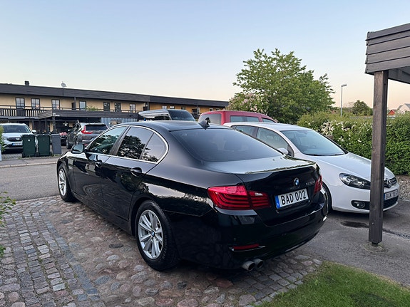 BMW 520d 3 of 5