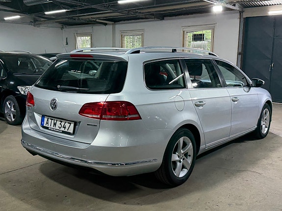 Volkswagen Passat 6 of 17