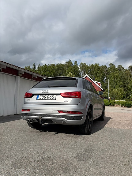 Audi Q3 4 of 5