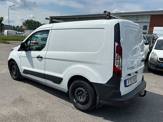 Ford Transit Connect 5 of 5