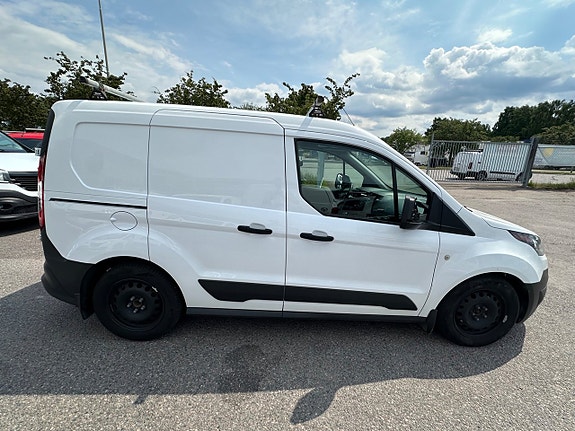 Ford Transit Connect 3 of 5
