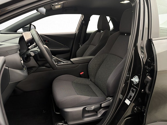 Toyota C-HR 11 of 30