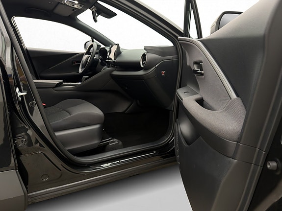 Toyota C-HR 26 of 30