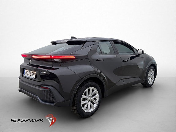 Toyota C-HR 8 of 30