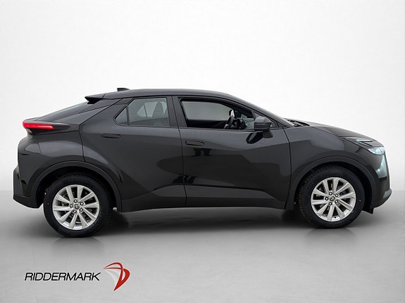 Toyota C-HR 9 of 30