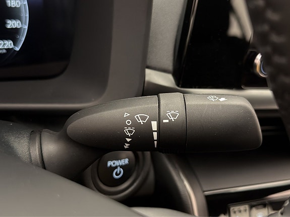 Toyota C-HR 17 of 30