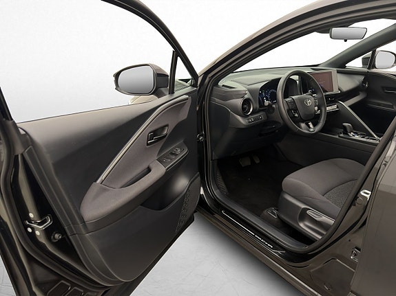 Toyota C-HR 10 of 30